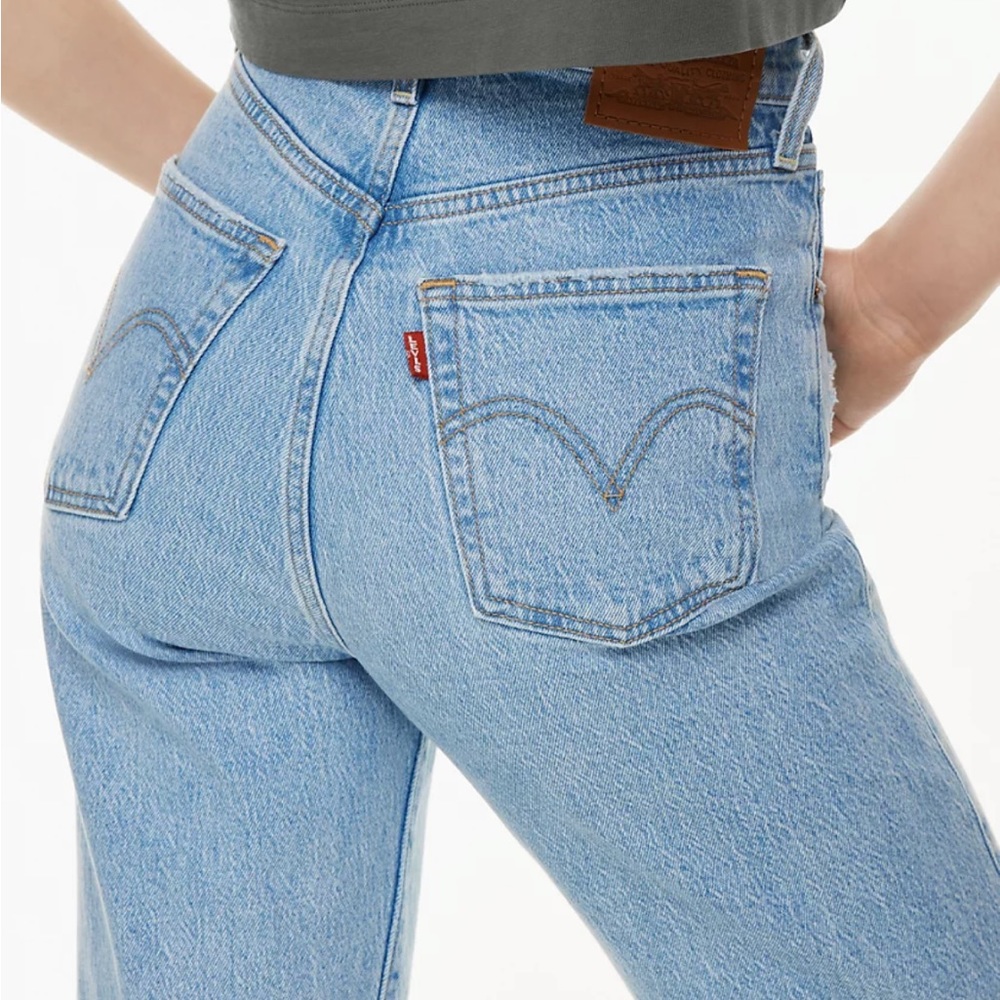 Levi’s Ribcage Straight Ankle Jeans